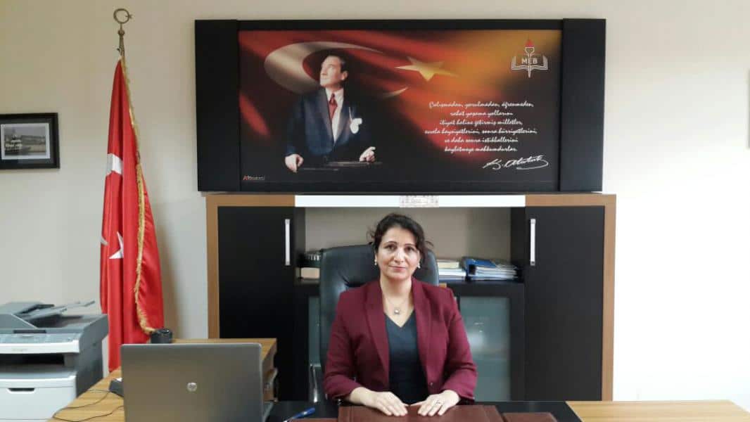 İLÇE MİLLİ EĞİTİM MÜDÜRÜMÜZ SAYIN SEMENDER KARABULUT ´ UN YIL SONU MESAJI
